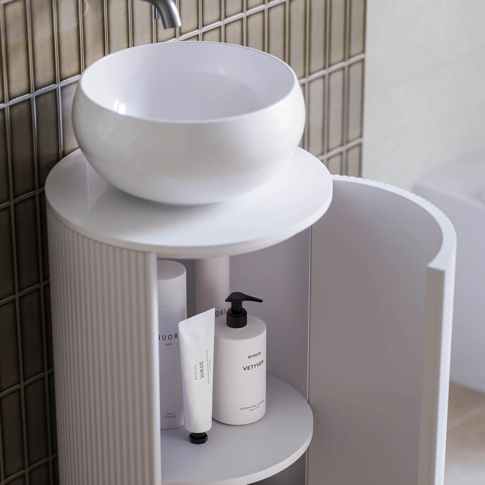 Ingrain Round Fluted Powder Room Vanity 400mm White - Image 5